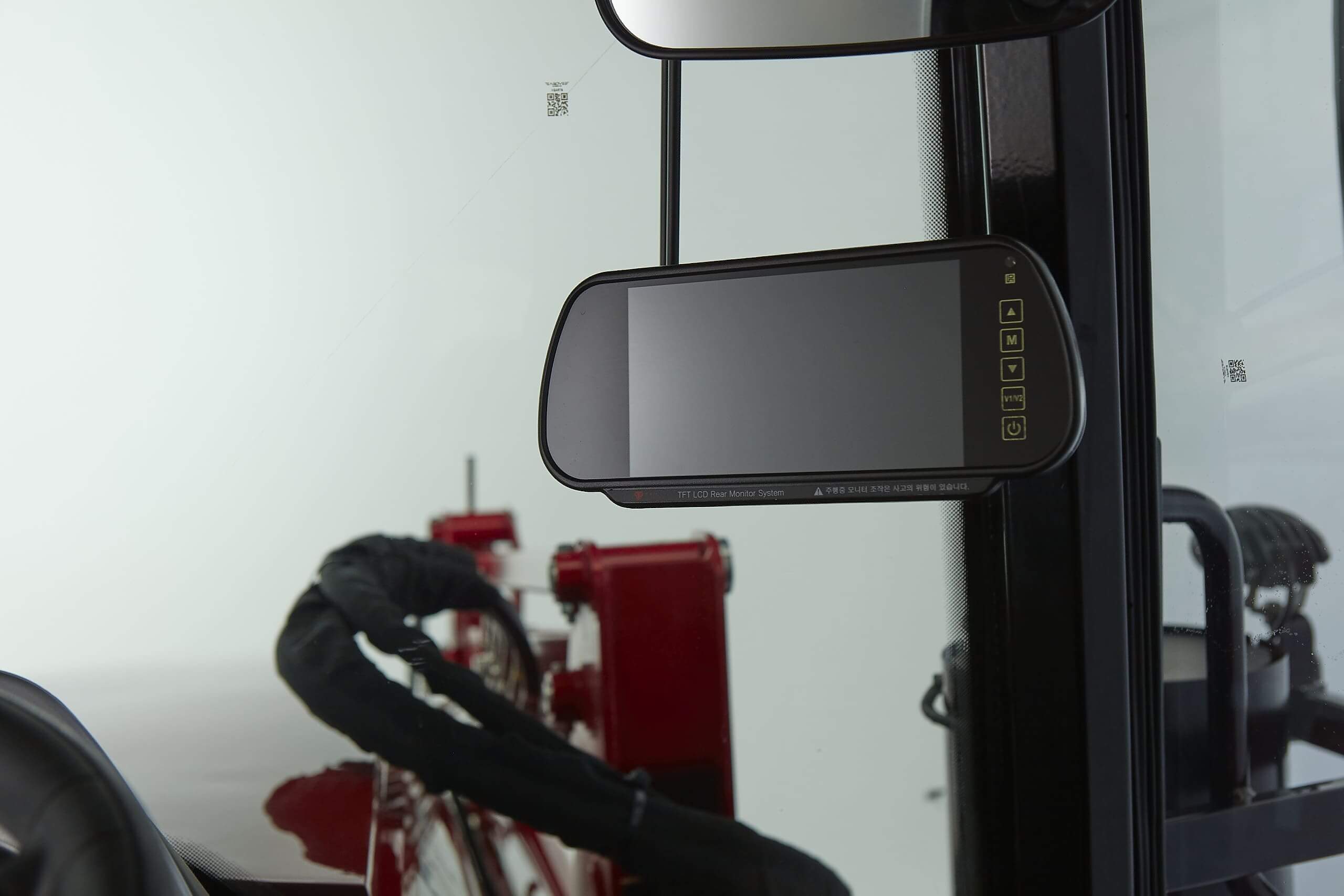 T115 USP7 TFT LCD Rear Monitor System Optimized